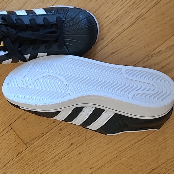 Adidas sneakers - Picture 4 of 7